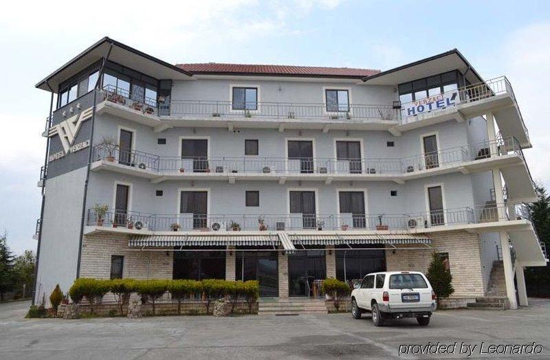 Hotel Verzaci Rinas ภายนอก รูปภาพ